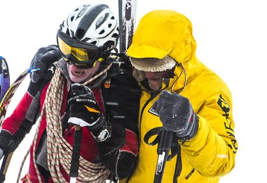 Schwierige Bedingungen beim Elbrus Ski Monsters Expedition Race (c) Chepakin Andrey