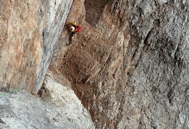 Blick on oben auf die Einstiegsrampe der Solleder Lettenbauer - Civetta Nordwestwand (c) Daniel Ladurner