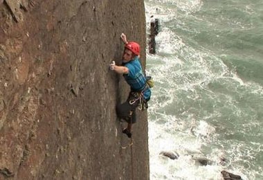 James Pearson bei der Erstbegehung von WALK of LIVE (E12, 7a) © Dave Simmonite