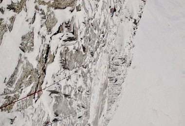 David steigt eine anspruchsvolle Mixedlänge nach