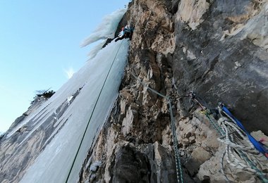 In der vierten Seillänge von "Stirb Langsam" M11, WI 6+, 200 m 