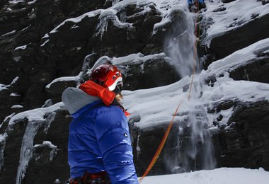 Kälteschock WI6 X Spesiell Canyon; Benni im Vorstieg