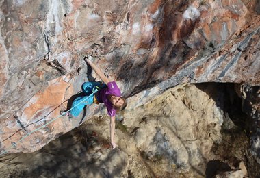 Angy Eiter in big hammer 9a (c) Bernie Ruech