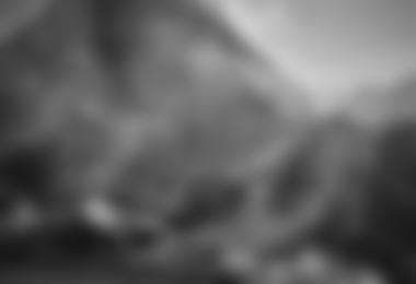 Uel Steck auf einem Grat gegenüber der Annapurna © Freddie Wilkinson, Mountain Hardwear