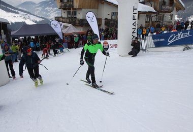 Martin Schneider beim Start zum Weltrekordversuch; Fotos Johannes Bodner