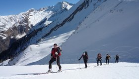 Nach der Steilstufe auf dem Weg zum Niedervennjoch.