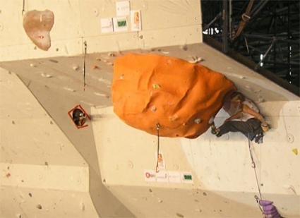 Emily Harrington beim NoHand unter der "Beule".