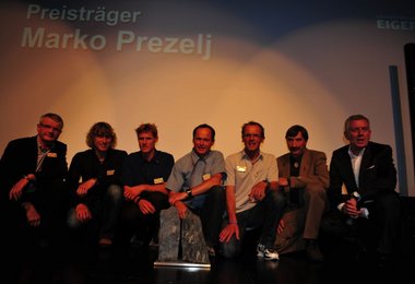 Eiger Award Grindelwald 2010 Gewinner Marko Prezelj mit Nominations-Jury