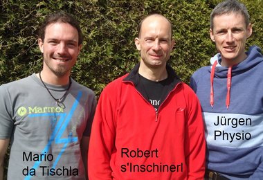 Mario Hartmann, Robert Roithinger und Jürgen Pöchlauer-Schneck, das Team um die Therapiewand