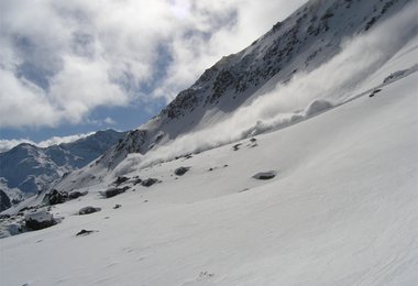 dann die großen Lawinen aus.
