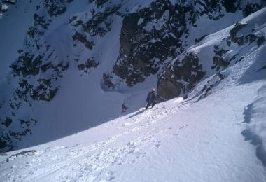 Abfahrt vom"Schneehang" des Scharecks  zum "Rechten Rinnenarm"; Steilheit Anfangs 55° dann 50°