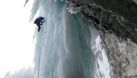 Andreas Neureiter in der ersten Seillänge