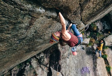 Barbara Zangerl in der Route Greenspit (trad, 8b+) (c) Jacobo Larcher