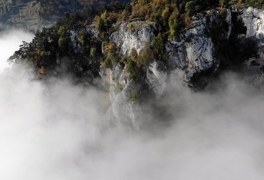 Die Nebelobergrenze bestimmt im Herbst oft über die Verhältnisse am Fels (c) Andreas Jentzsch