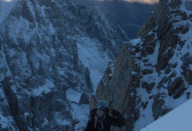 Steiler Aufstieg über den Koronagletscher