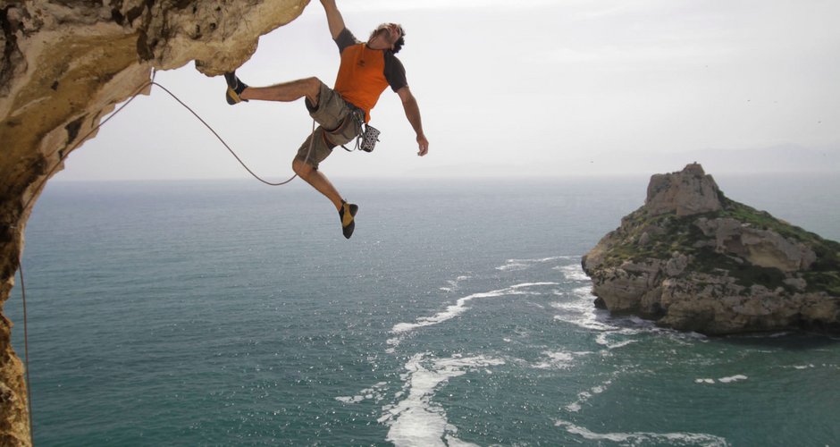 Andi Kronthaler beim Klettern auf Sardinien Foto: Bernhard Kogler
