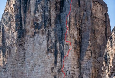 Grosse Zinne Nordwand mit "Das Erbe der Väter" (c) Gietl/Messini