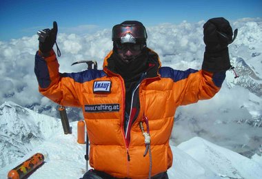 Stangl am Gipfel des Everest