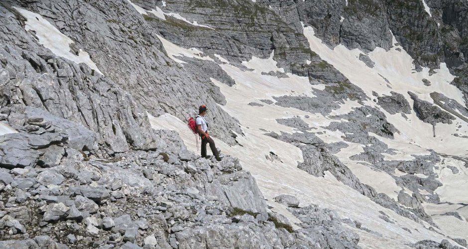 Start in die neue Bergsaison: Achtung auf alpine Gefahren und winterliche Bedingungen (c) bergsteigen.com