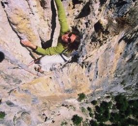 Hot Moves, Clothes and Pics - Salewa alpinXtrem team in Rodellar (ESP)