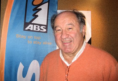 „Ich bedaure, dass aufgrund solch zielgerichteter falscher Aussagen eine Verunsicherung beim Endverbraucher und im Handel entstanden ist," so ABS-Hersteller Peter Aschauer.