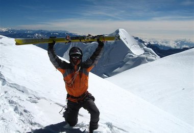 Am Gipfel des Illimani. Unsere Fischer-Ski sind ständiger Begleiter!