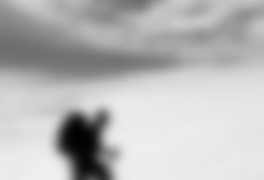 Skirunning vor der Nordwand des Pik Lenin, 7134 m. Foto: Archiv Stitzinger