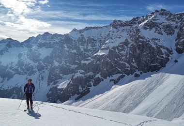 Skitouren für Anfänger (c) Pixabay.com