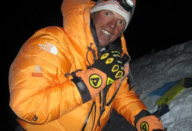 Simone Moro am Gipfel des Everest