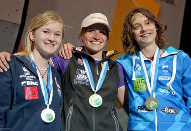 Anna Stöhr auf dem Siegespodest