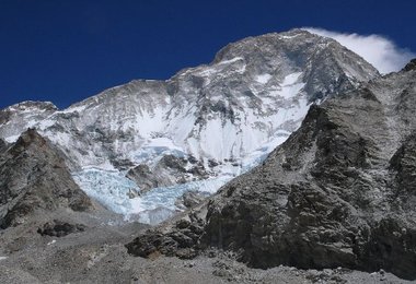 Makalu Südwand mit dem Westpfeiler links
