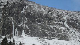 Die Eisspur des Linken Westwandfalles am Kleinen Magner.