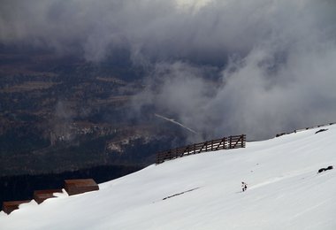 Bei der Skiabfahrt vom Mount Fuji