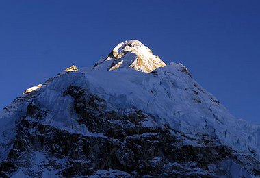Nuptse 7861m