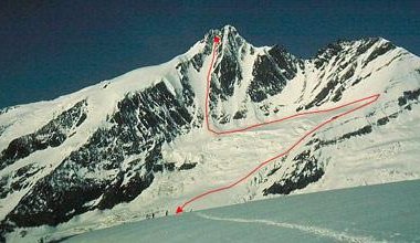 Die Abfahrtsroute des Teams - mit der Querung zur Biwakschachtel...