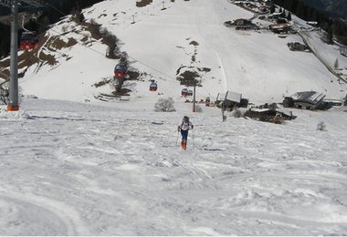 Skitourengehen auf Skipisten ist derzeit ein Reizthema bei den Liftgesellschaften.