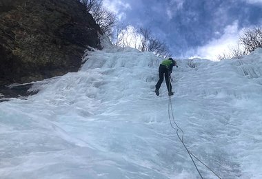 Das letzte Bild vor dem Absturz am Hintersee Eisschild