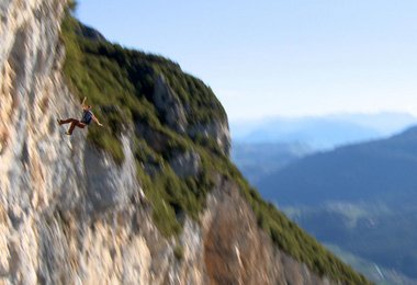 Absprung aus der Wand am Monte Brento