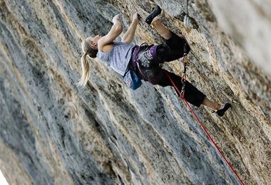 Janja Garnbret Bibliographie (9b+) Céüse © Jessica Glassberg/Red Bull Content Pool