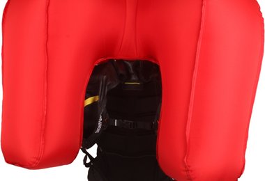 Der Rucksack mit aufgeblasenem Airbag System