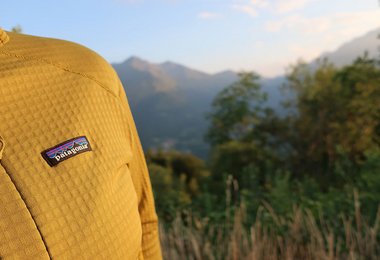 Das Patagonia R1 Regulator Fleece ist dünn, angenehm zu tragen und atmungsaktiv.