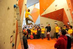 und beim High Jump Contest hoch gesprungen