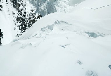 Andrzej Bargiel bei seiner Abfahrt vom K2 (c) Piotr Pawlus / Red Bull Content Pool