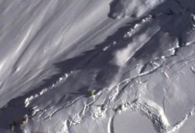 Xavier in der Lawine (Foto: Rossignol)