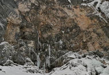 Unter der Dächerwelt der Route "Gaia" (c) Luis Penín 