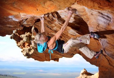 Angy Eiter in Cry baby (fb 7c+)