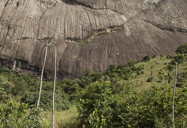 Der Granitdome "Piedra Riscada" © Klaus Fengler