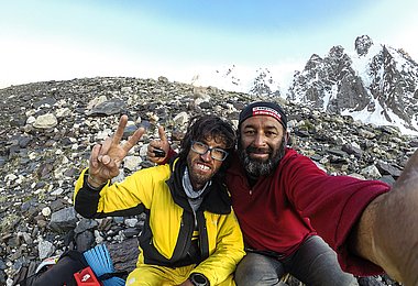 Hansjörg Auer gelingt Solo-Erstbegehung am Lupghar Sar West (Foto: Hansjörg Auer)