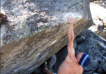 ... der Zielgriff ist getroffen - aber auch der Schwung muss abgefangen werden ...