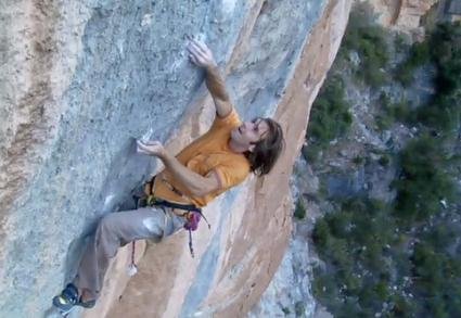 Chris Sharma in Golpe de Estado  © bigupproductions